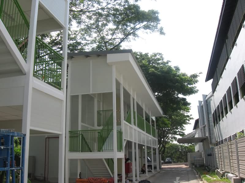 School 09