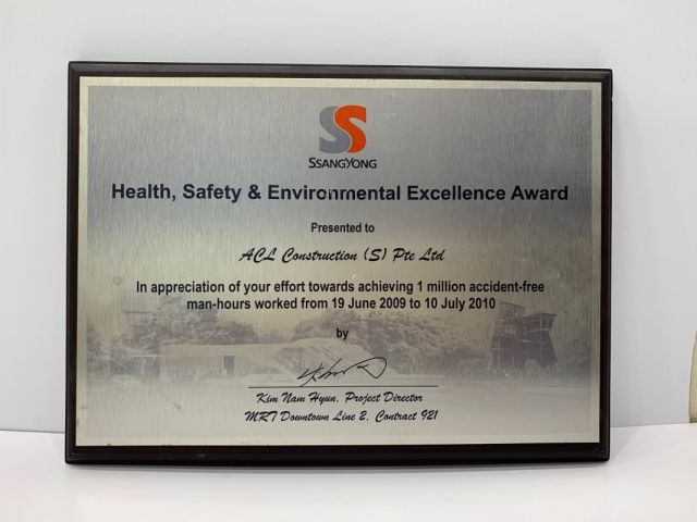 2010 Healty Safety Enviroment Excellent Award Acl Construction