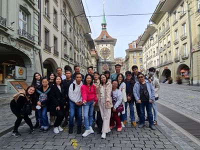 ACT 12022 Switzerland Paris